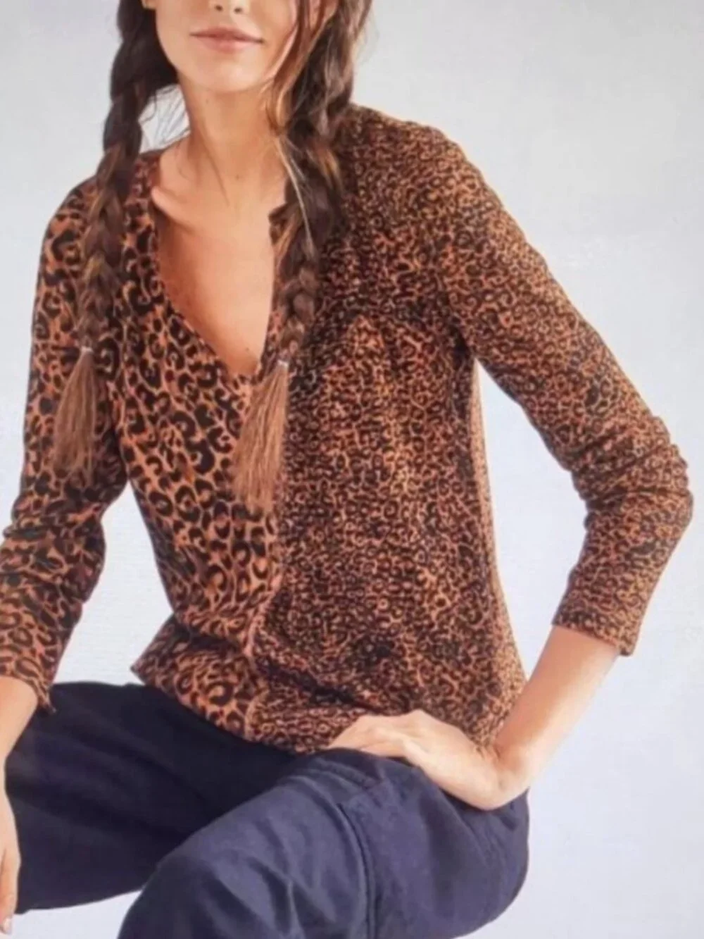 ANTHROPOLOGIE PILCRO Split Neck Waffle Leopard Print Top Small Mob Wives Casual - Picture 1 of 12